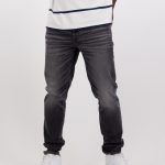 بنطلون جينز ذو قصة SKINNY