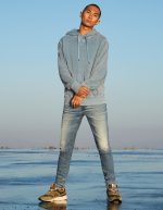 ⁦بنطلون جينز AIRFLEX+ بقصة SKINNY⁩ - الصورة ⁦2⁩