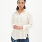 قميص فضفاض بزر إغلاق من الحرير