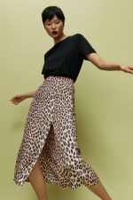 تنورة من الفيسكوز