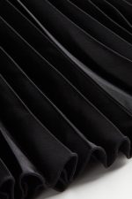 ⁦تنورة بكسرات⁩ - الصورة ⁦2⁩