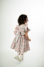 ⁦فستان بناتي بتفاصيل فيونكه⁩ - الصورة ⁦3⁩