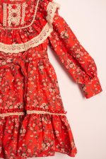 ⁦فستان بناتي شتوي بطبعة زهور⁩ - الصورة ⁦3⁩