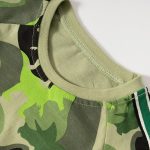 ⁦تيشيرت بطبعة أخضر⁩ - الصورة ⁦3⁩